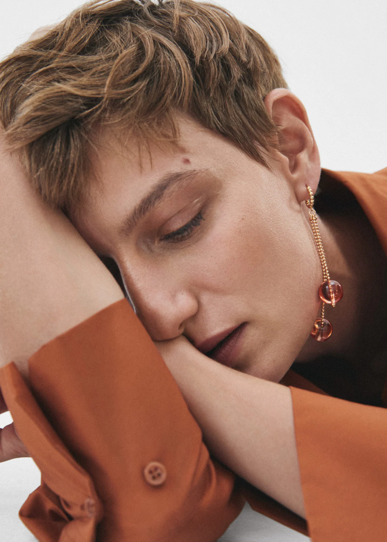 Twisted hoop earrings